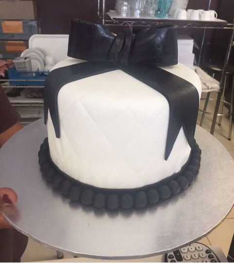 RE Artisian Patisserie - Accommodation Mount Tamborine 0