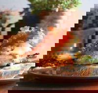 The Coughing Gherkin - Accommodation Mount Tamborine