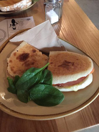 Alexander's Cafe - Accommodation Mount Tamborine 0