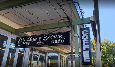 Coffee Town Cafe - Accommodation Mount Tamborine 0