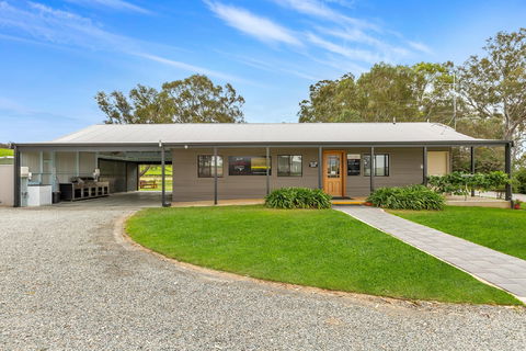 Jaeschkes Hill River Clare Estate - Accommodation Mount Tamborine 1