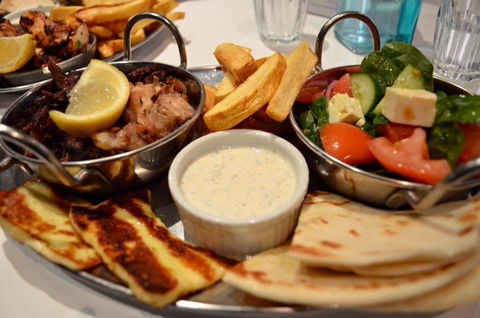 Yiros Stop - Accommodation Mount Tamborine 0