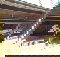 Ivan  Lizzie's - Accommodation Mount Tamborine