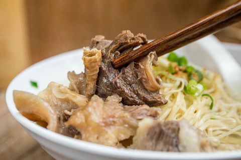 Hong Kitchen - Accommodation Mount Tamborine 0