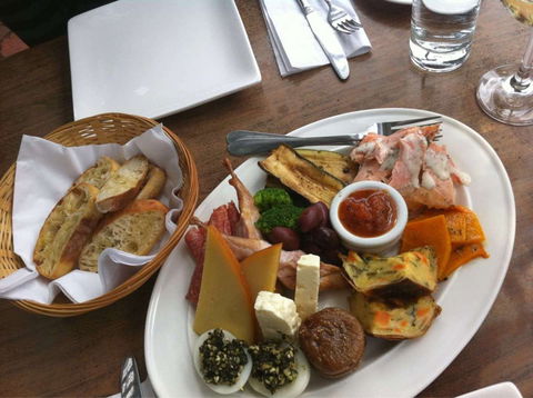 Base Camp Cafe - Accommodation Mount Tamborine 0