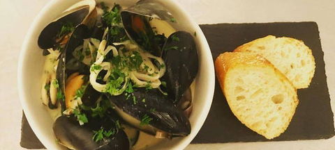 A Treat Of France - Accommodation Mount Tamborine 2