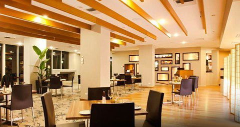 Zebu Bar & Grill - Accommodation Mount Tamborine 46