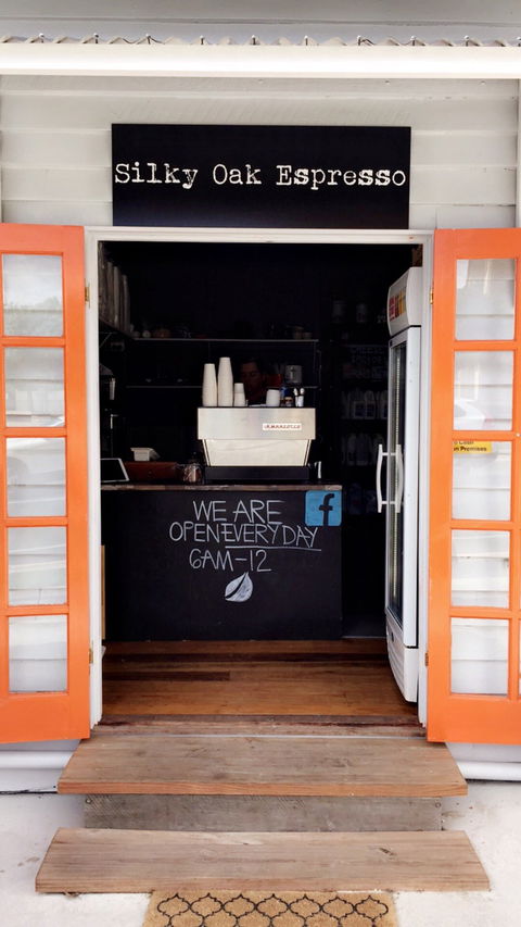 Silky Oak Espresso - Accommodation Mount Tamborine 4