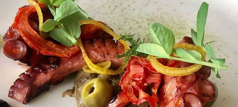 C Restaurant - Accommodation Mount Tamborine 3