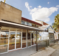 Commercial Hotel - Accommodation Mount Tamborine