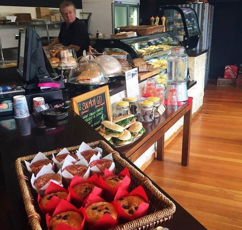 Abstract Cafe - Accommodation Mount Tamborine 10