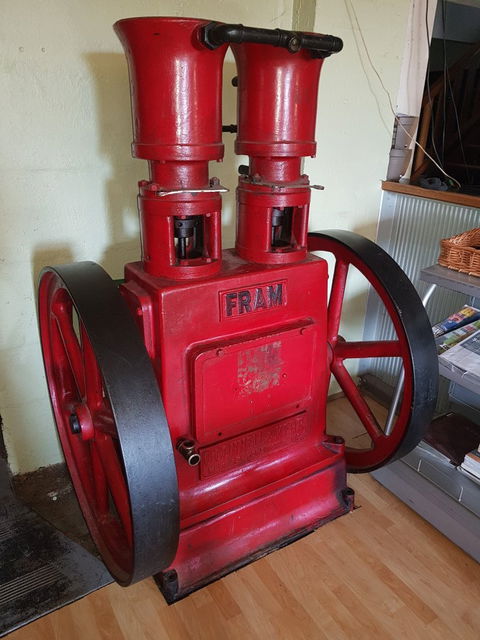 Yolla Tavern - Accommodation Mount Tamborine 2