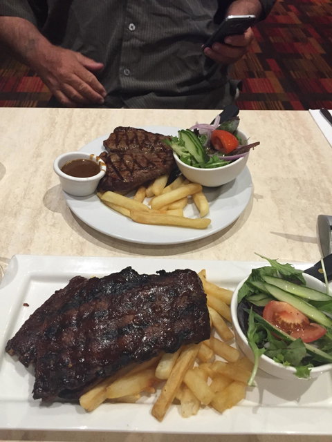 Airport Tavern - Accommodation Mount Tamborine 14