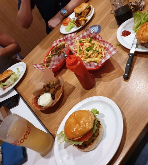 Easy Street Diner - Accommodation Mount Tamborine 2