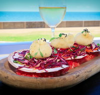 The Vinyard Wine Bar  Restaurant - Accommodation Mount Tamborine