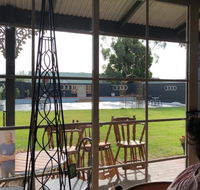 Huntington Tavern - Accommodation Mount Tamborine