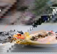 St. Helens R.S.L. Ex-Servicemen's  Citizens Club - Accommodation Mount Tamborine