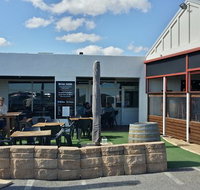 Breeze Cafe  Bar - Accommodation Mount Tamborine