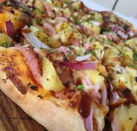 Commercial Hotel - Accommodation Mount Tamborine