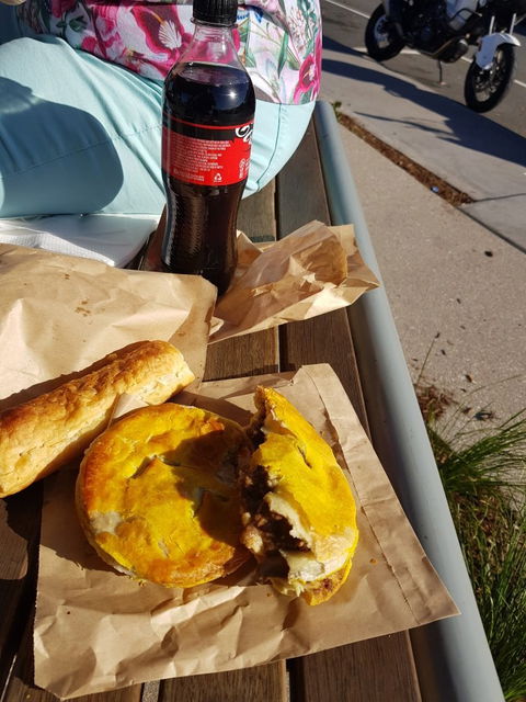 Mount Morgan Hot Bread Shop - Accommodation Mount Tamborine 2