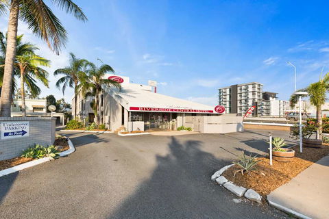 Rockhampton Riverside Central Hotel - Accommodation Mount Tamborine 0