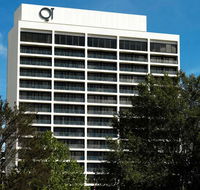 QT Canberra - Accommodation Mount Tamborine