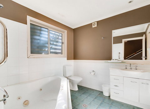 Aqualuna Beach Resort - Accommodation Mount Tamborine 3