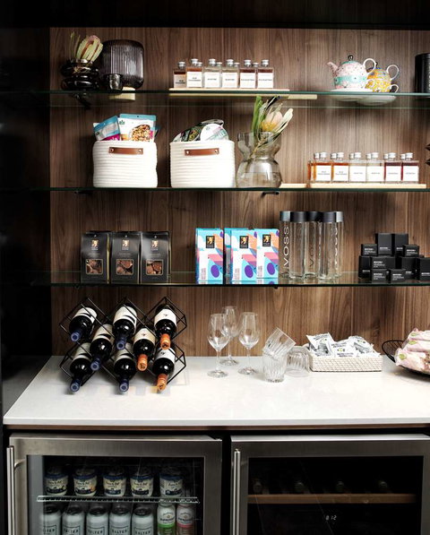 A By Adina Canberra - Accommodation Mount Tamborine 16