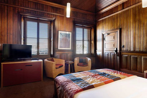 The Henry Jones Art Hotel - Accommodation Mount Tamborine 5