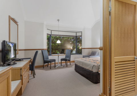 The Airport International Motel - Accommodation Mount Tamborine 5