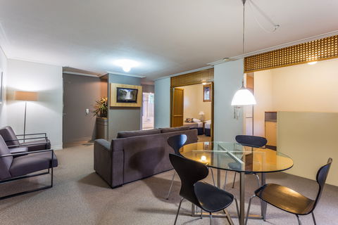 The Airport International Motel - Accommodation Mount Tamborine 6