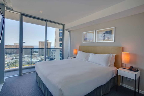 Hilton Surfers Paradise Hotel - Accommodation Mount Tamborine 4