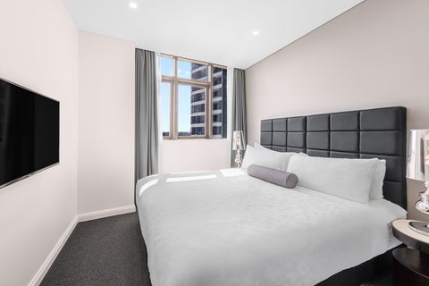 Meriton Suites Church Street, Parramatta - Accommodation Mount Tamborine 6