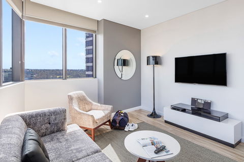 Meriton Suites Church Street, Parramatta - Accommodation Mount Tamborine 7