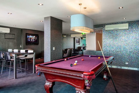 Evolution Apartments - Accommodation Mount Tamborine 13