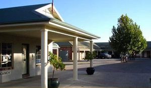 Cowra NSW Accommodation Mount Tamborine