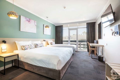 Watermark Glenelg - Accommodation Mount Tamborine 2