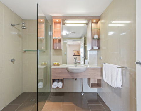 CBD Executive Apartments - Accommodation Mount Tamborine 2