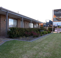 Pevensey Motor Lodge - Accommodation Mount Tamborine