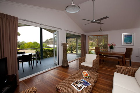 Ocean Beach Resort and Holiday Park - Accommodation Mount Tamborine 2