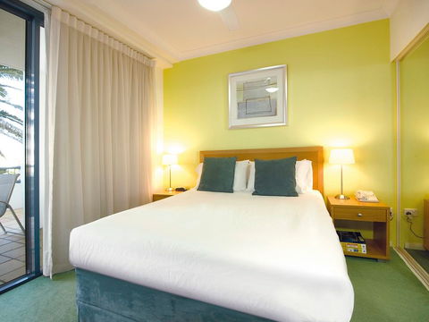 Oaks Calypso Plaza Resort - Accommodation Mount Tamborine 2