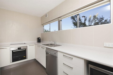 Forrest Hotel & Apartments - Accommodation Mount Tamborine 1