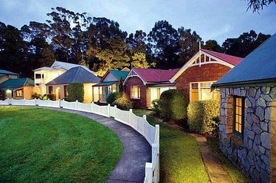 Strahan TAS Accommodation Mount Tamborine