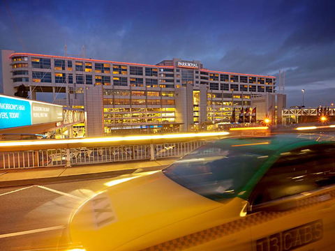 PARKROYAL Melbourne Airport - Accommodation Mount Tamborine 0