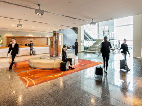 PARKROYAL Melbourne Airport - Accommodation Mount Tamborine 2