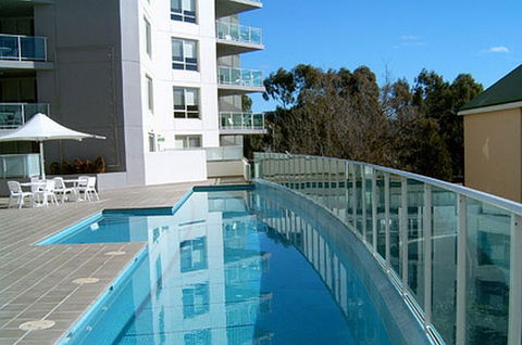 Pacific Suites Canberra - Accommodation Mount Tamborine 2