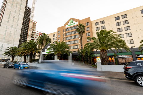 Holiday Inn Parramatta - Accommodation Mount Tamborine 1