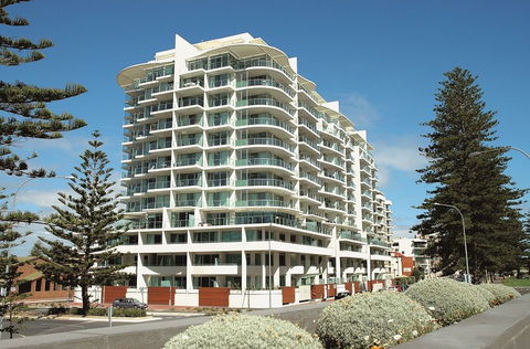 Oaks Liberty Towers - Accommodation Mount Tamborine 0