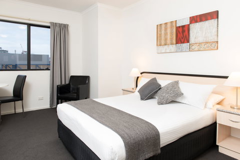 Adelaide Riviera Hotel - Accommodation Mount Tamborine 2