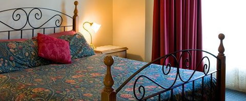 John Pirie Motor Inn - Accommodation Mount Tamborine 0